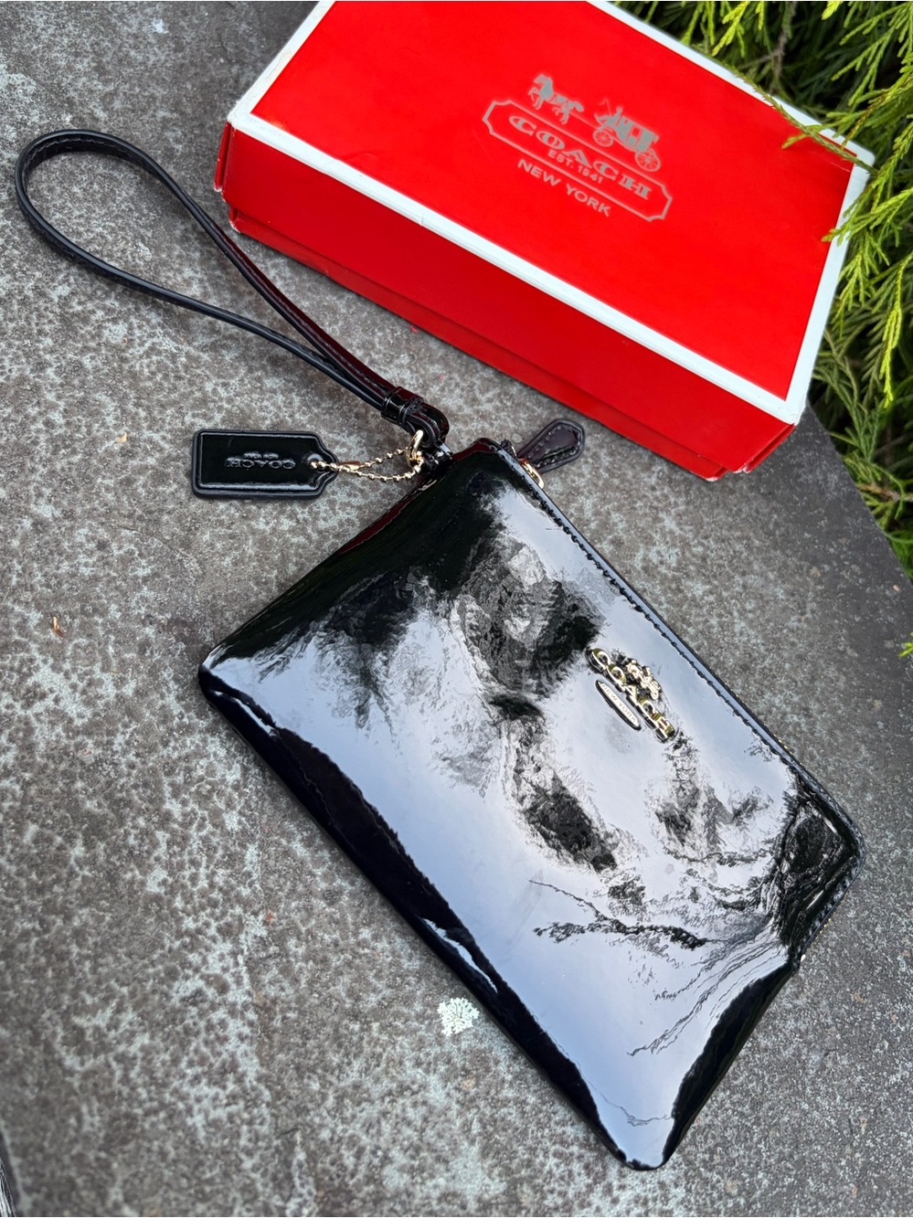 Coach Black Patent Leather Wristlet Pouch With Hang Tag